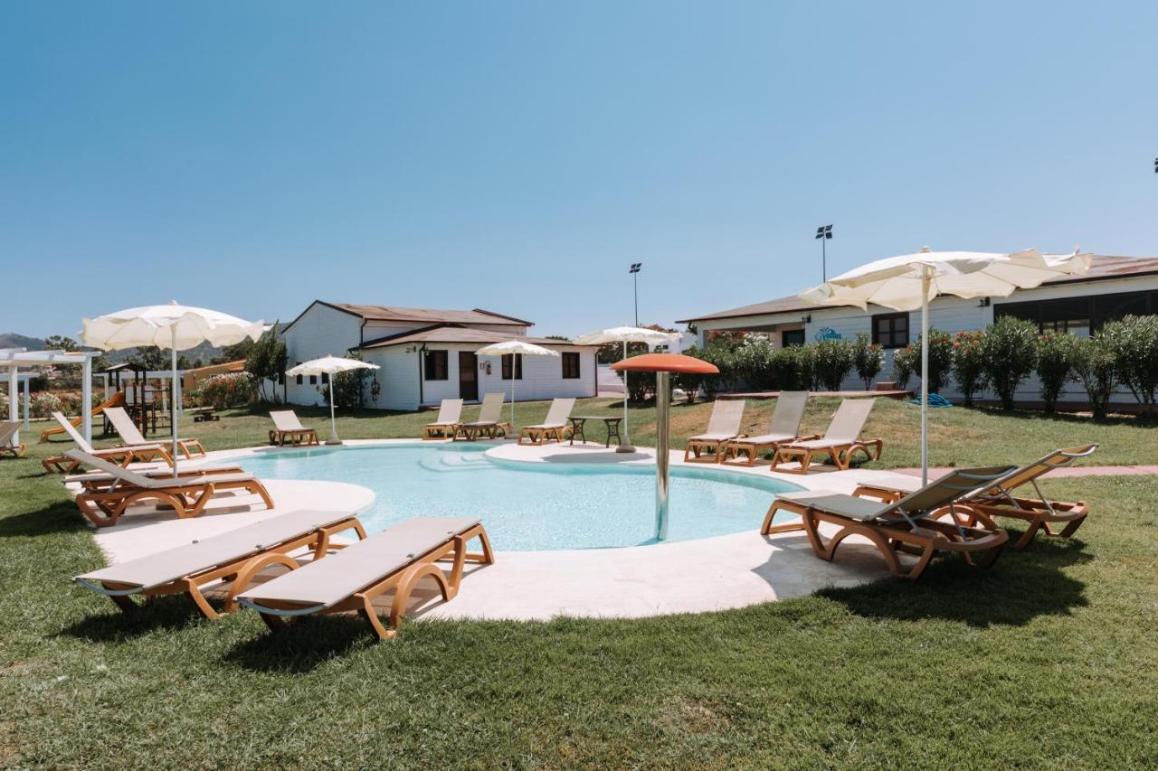 Hotel Valtur Baia Dei Pini Budoni Esterno foto