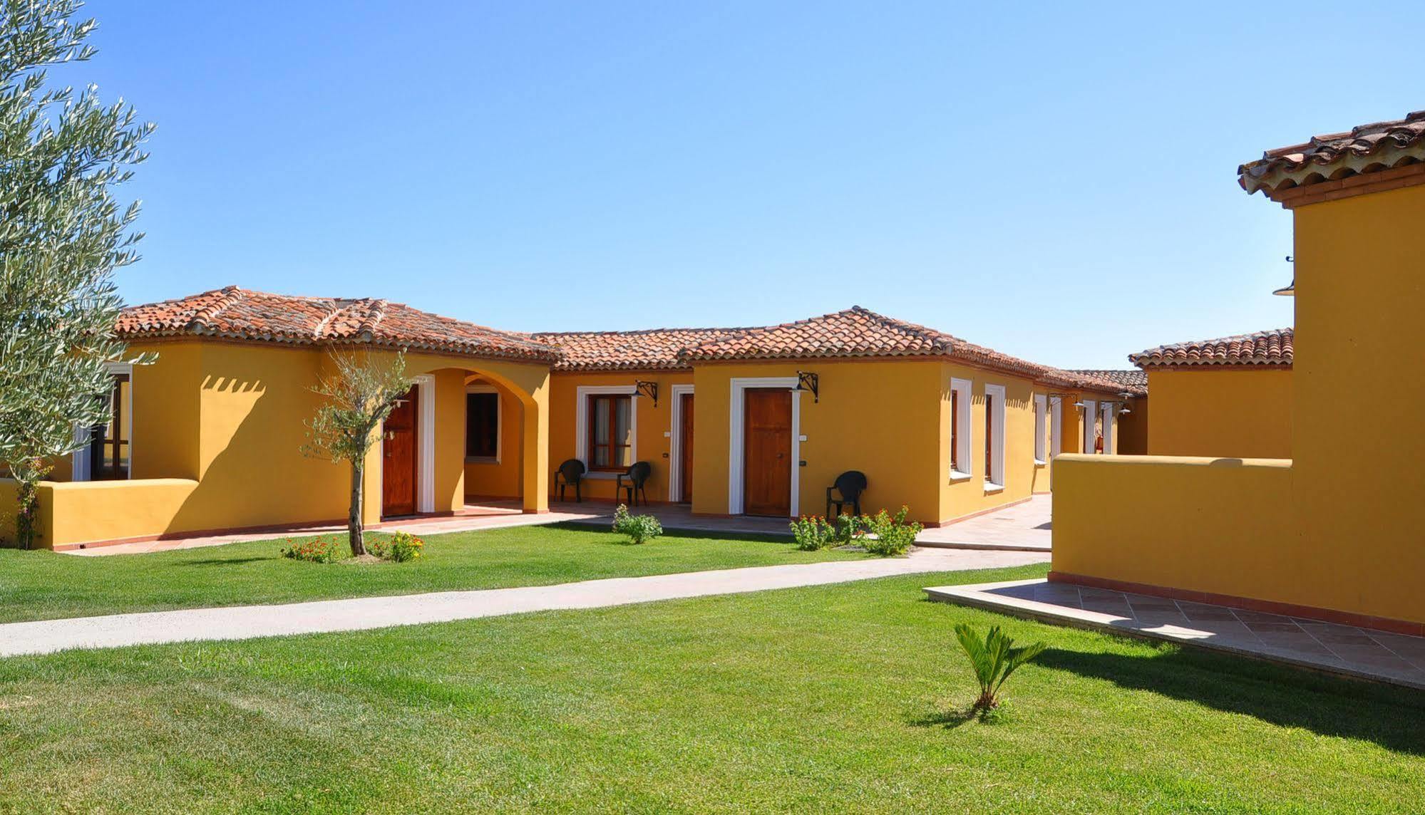 Hotel Valtur Baia Dei Pini Budoni Esterno foto