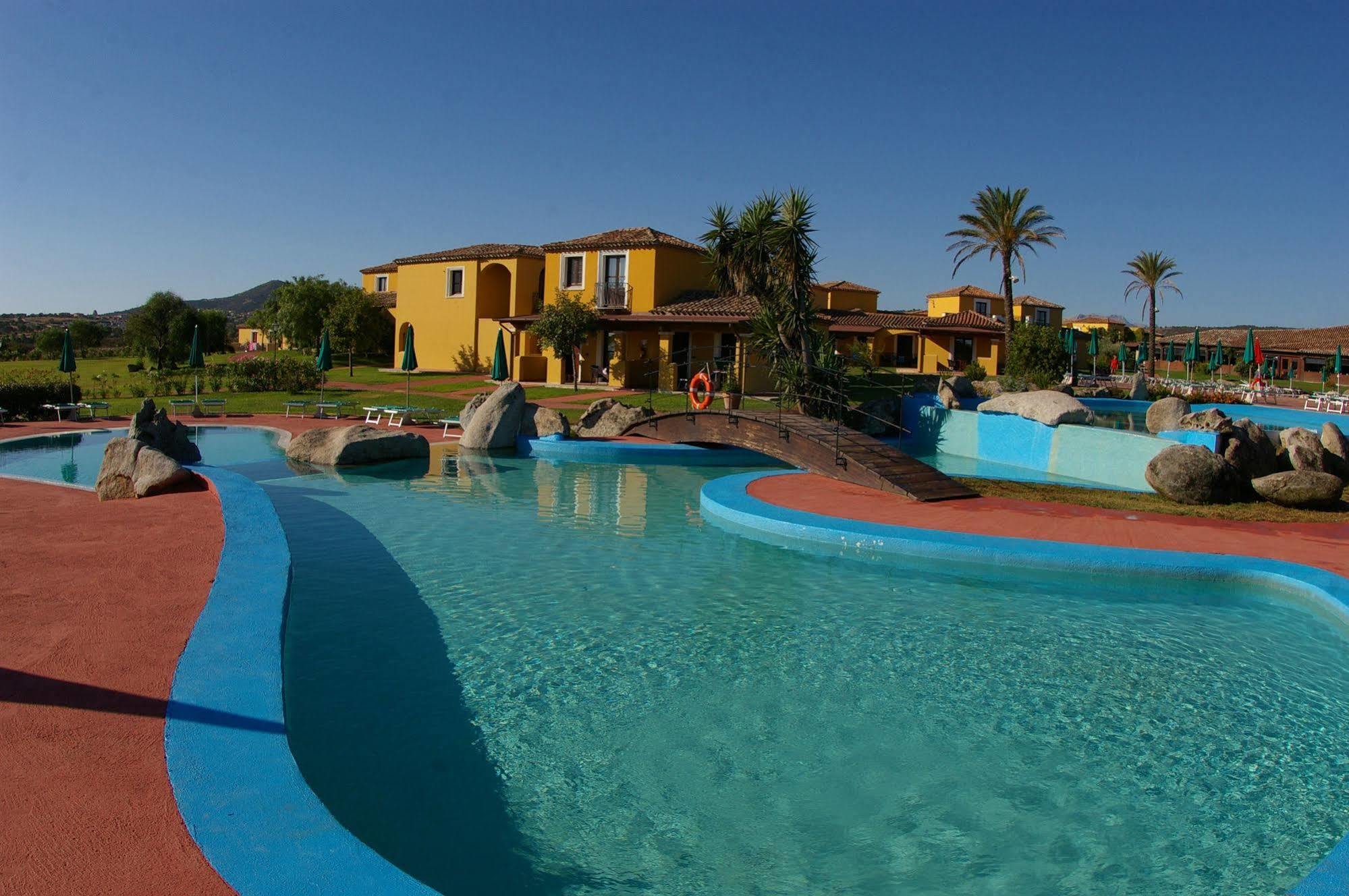 Hotel Valtur Baia Dei Pini Budoni Esterno foto