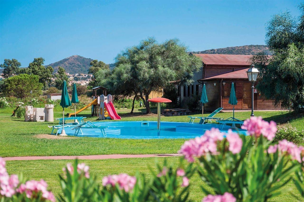 Hotel Valtur Baia Dei Pini Budoni Esterno foto