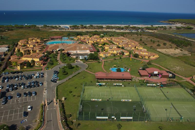 Hotel Valtur Baia Dei Pini Budoni Esterno foto